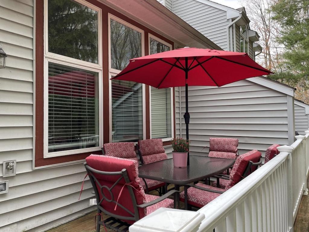 Beautiful Lake Harmony Townhouse At Big Boulder Lake And Ski Area Εξωτερικό φωτογραφία